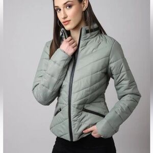 Zara Women's Light Gray Puffer Jacket